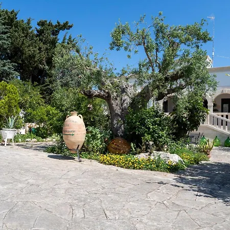 Salinola 4 Apart-hotel 3*