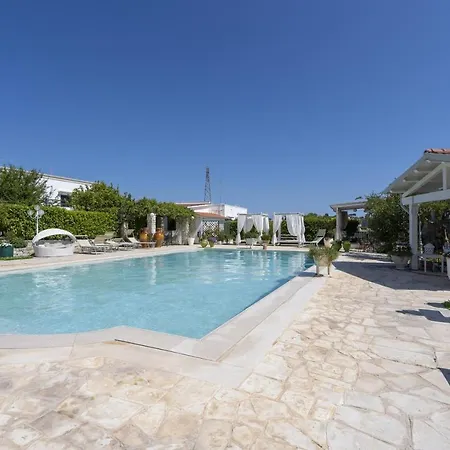 Salinola 4 מלון דירות אוסטוני