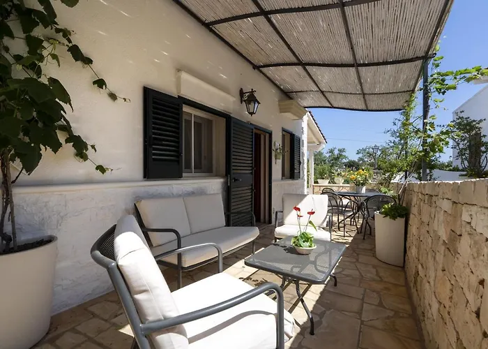 Salinola 4 公寓式酒店 3*