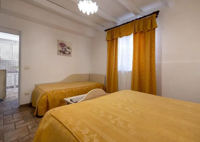 Salinola 4 公寓式酒店 3*